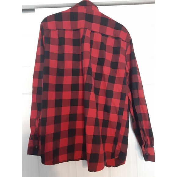 St. John's Bay Men L Large Red Black Plaid Flannel Shirt Long Sleeve Button NWOT - Picture 4 of 8